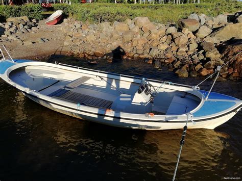 myydään keskimoottorivene|Tori .